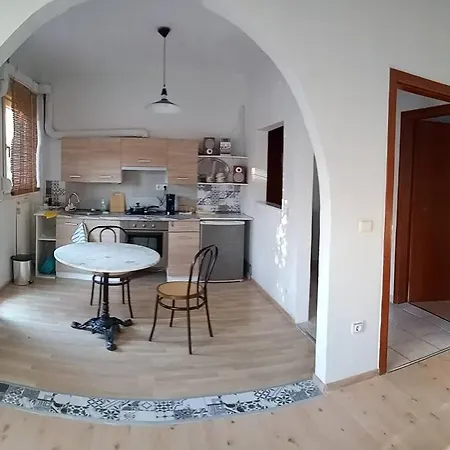 Appartement άνετο, φωτεινό και ήσυχο για οικογένεια ιθάκης - ιthakis 8 πυλαία *